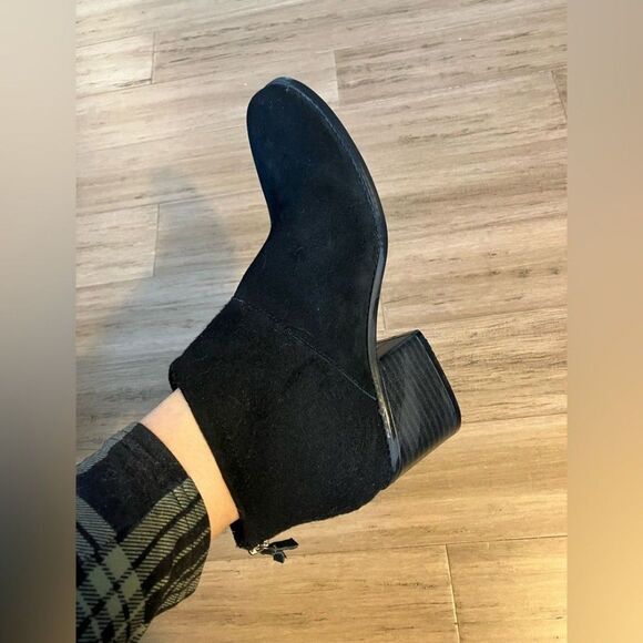 Quality TOMS   black heeled women’s boots leather/wool 9.5 side zip retail $84 - Picture 3 of 8